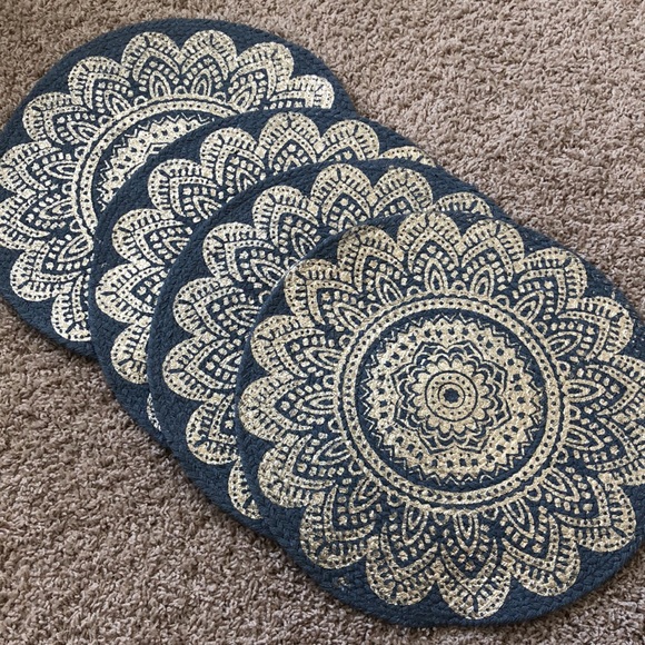 Nicole Miller Other - (4) Nicole Miller Fabric Place Mats